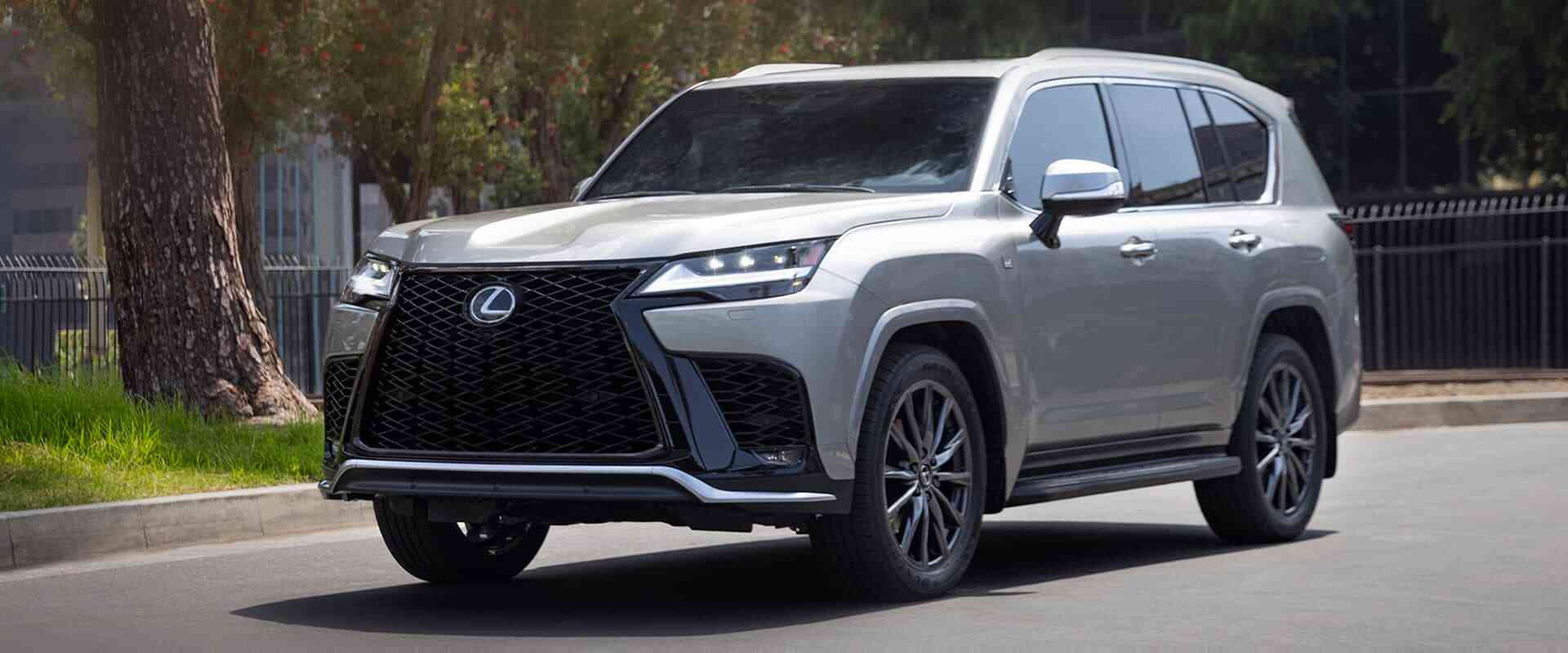 Lexus LX600 F Sport
